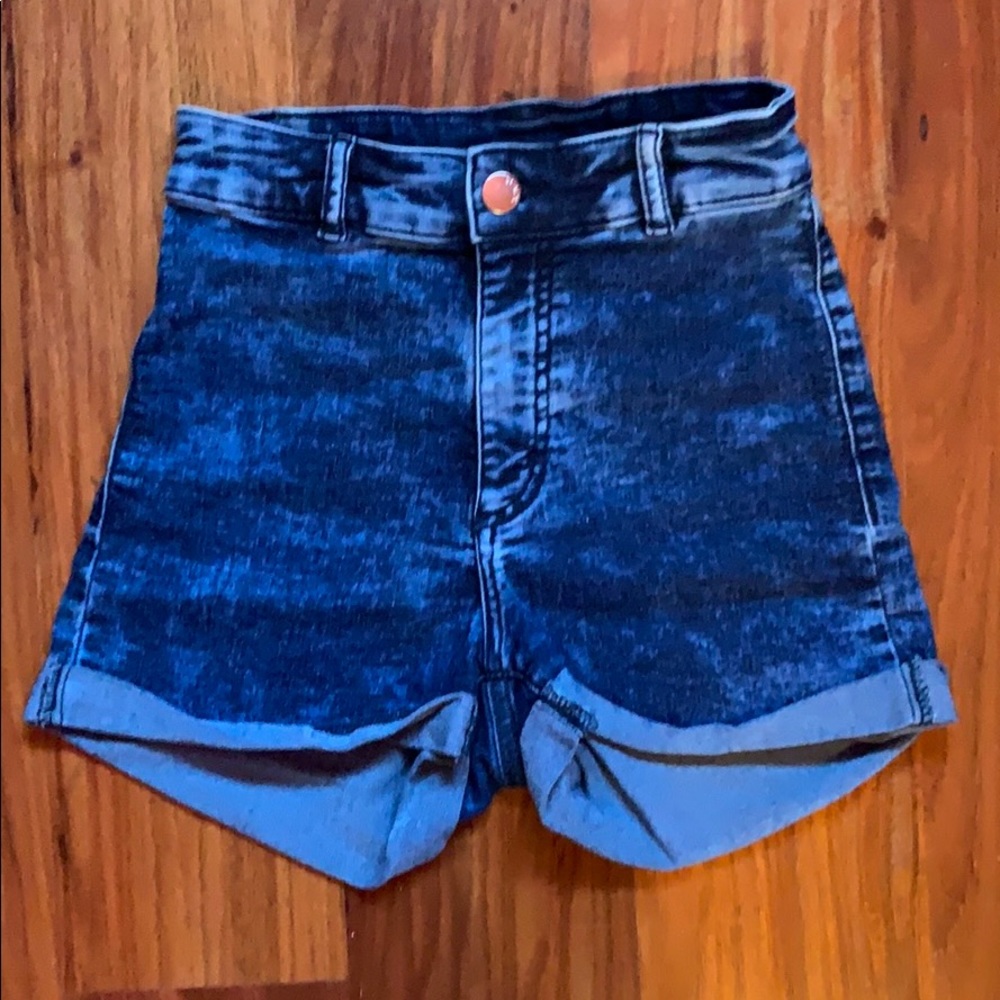 High waisted jean shorts.